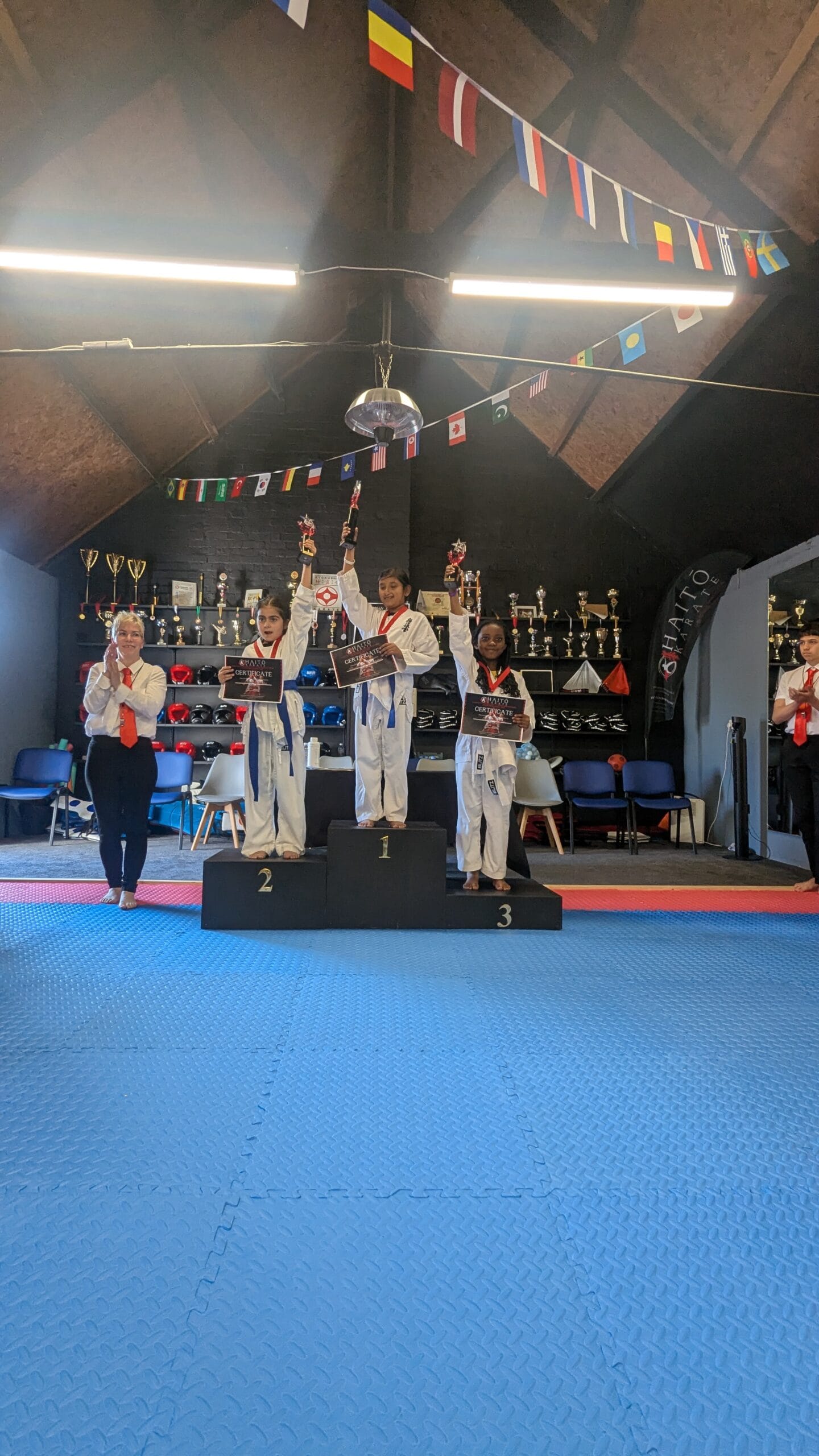 GIRLS 8-9 YEAR OLD DIVISION (lighter weight)