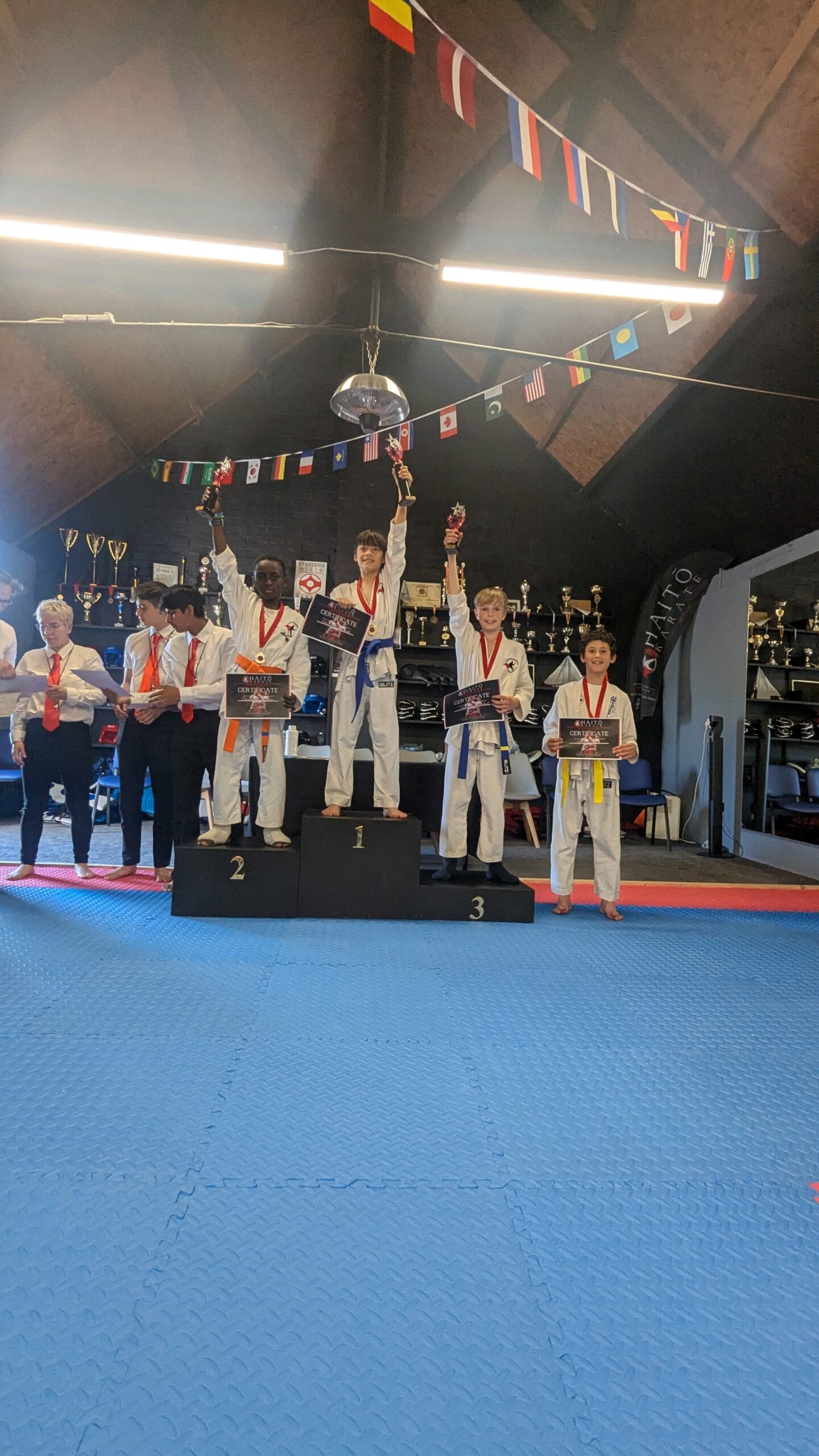 BOYS 10-11 YEAR OLD DIVISION (lighter weight)